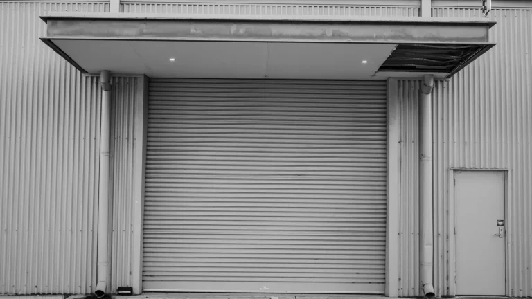 Commercial rolling steel door on a metal building in Murfreesboro, TN